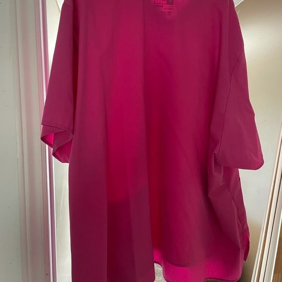 Scrub Top - Picture 2 of 3